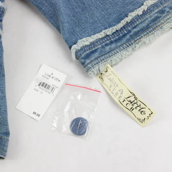 NWT Live a Little Jacket Women’s 1X Blue Distressed Denim Button Jacket 