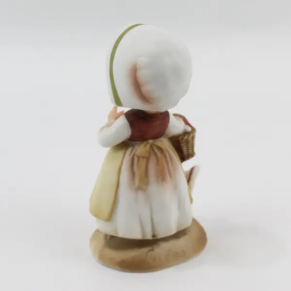 1980 Enesco All The Lord's Children November Figurine E-7930 by Lucas