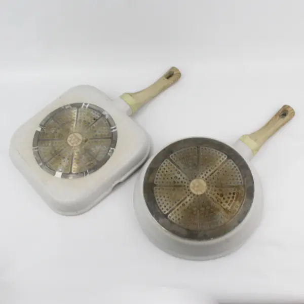 Lot of 2 Master Class Cream Beige Speckled Square Grill Round Frying Pans