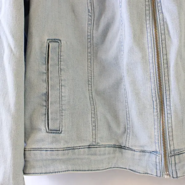 H by Halston Women's 26W Light Wash Stretch Denim Zip Front Jean Jacket 