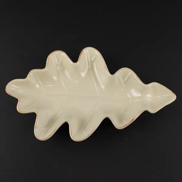 Time To Celebrate Autumn Oak Leaf Ceramic Dish 9-1/4"