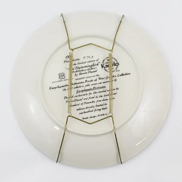 1986 Knowles Birds of Your Garden "The Hummingbird" Plate by Kevin Daniel  