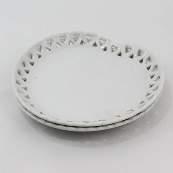Set of 2 Rynne's China Reticulated Lace Edge Heart Shaped Plates