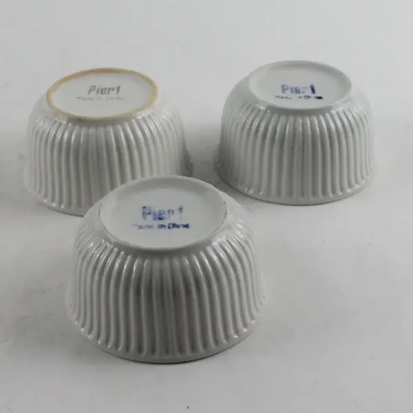 Lot Of 3 Pier 1 Ribbed Ramekin Baking Dishes Porcelain White 3.5 Diameter 