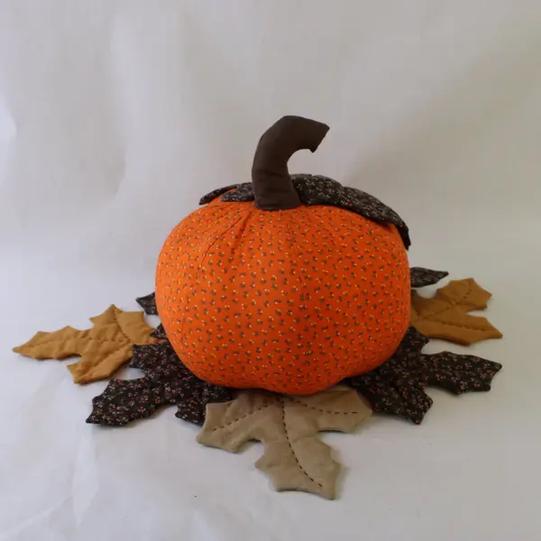 Fabric Patchwork Pumpkin/Leaves Soft Plush Autumn Harvest Centerpiece Decoration