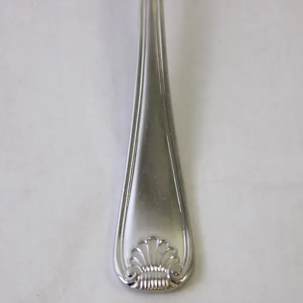 Retroneu Hampton Shell Stainless Steel Dinner Fork 7.5 in