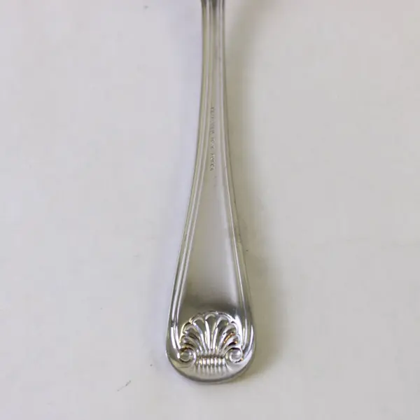 Retroneu Hampton Shell Stainless Steel Dinner Fork 7.5 in