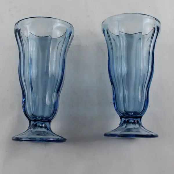 Set of 2 Anchor Hocking Blue Glass Ice Cream Sundae Glasses 6-3/4"