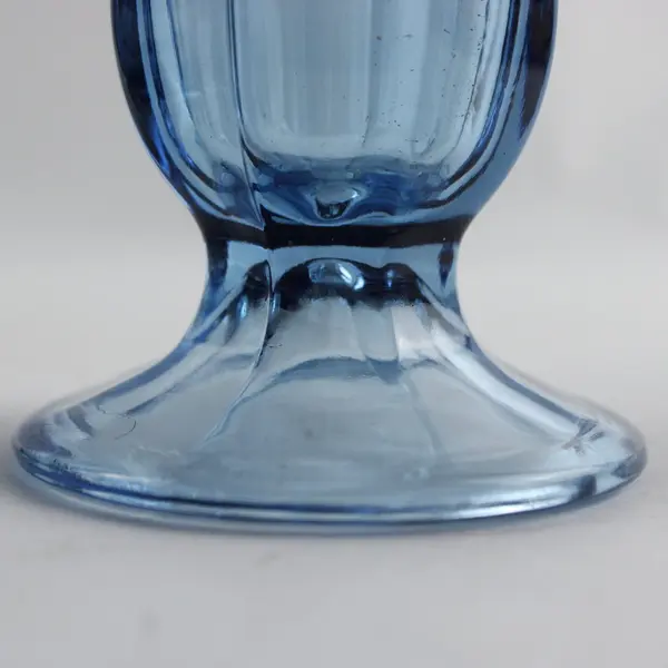 Set of 2 Anchor Hocking Blue Glass Ice Cream Sundae Glasses 6-3/4"