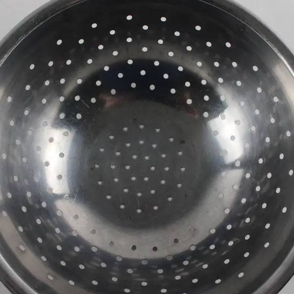 18/8 Stainless Steel 9in Colander