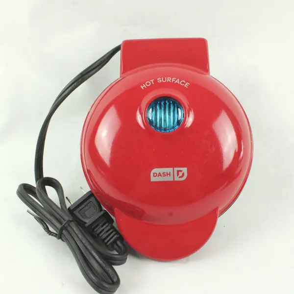 Dash DMW001RD Mini Waffle Maker Red 4in 350W Tested Working