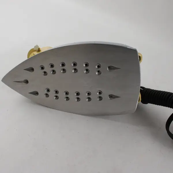 Proctor Silex Iron 081531 Type I1 - Untested - Sold as is