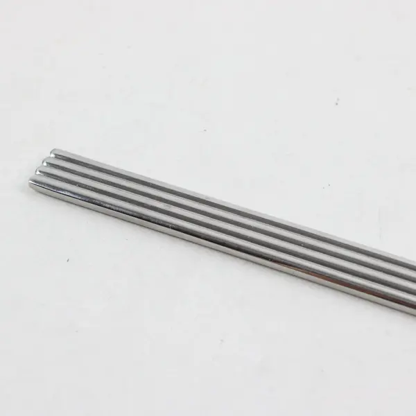 Ikea IKE12 Pattern 18/8 Stainless Steel Dinner Knife 8 1/2" 