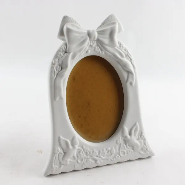Vintage Russ White Lace & Promises Porcelain Bell Photo Frame 3.5x5 #9144
