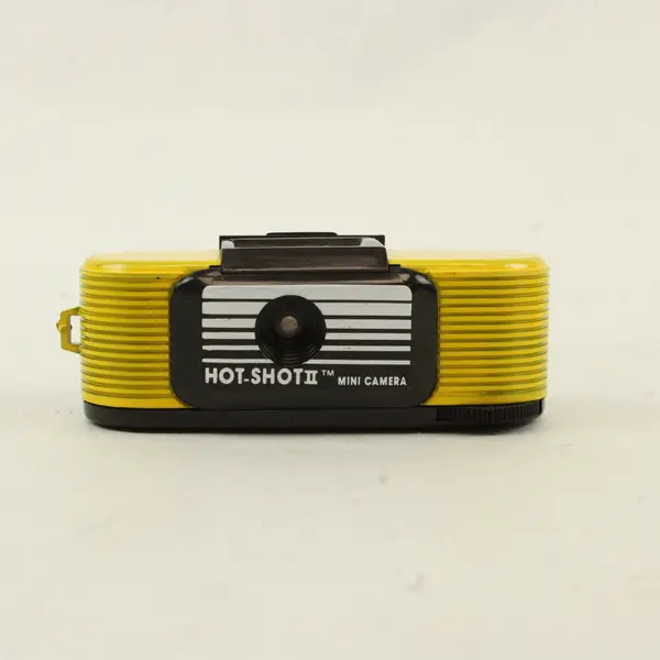 Kodak Hot-Shot II Vintage 110 Camera w/ Film Untested