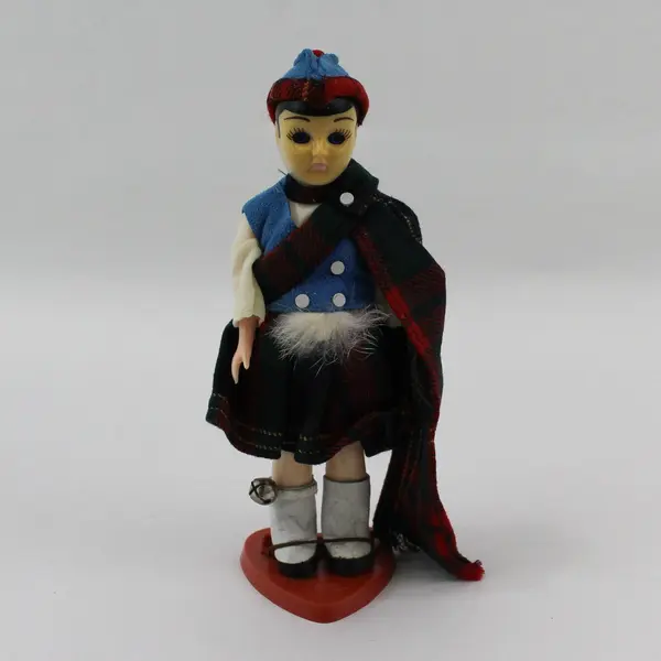 Carlson Dolls Scottish Boy Ethnic Doll 8-71 with Red Plastic Heart Stand And Tag