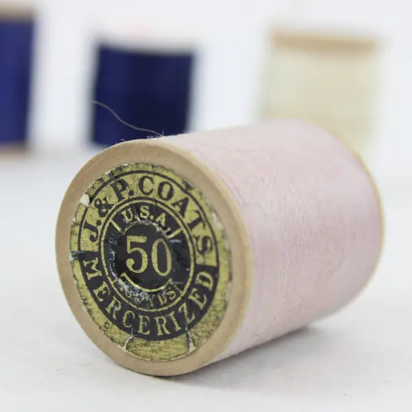 Lot of 8 Mixed Brand Sewing Thread Spools Coats & Clark J&P Coats Assorted