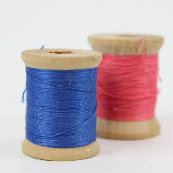 Lot of 8 Mixed Brand Sewing Thread Spools Coats & Clark J&P Coats Assorted