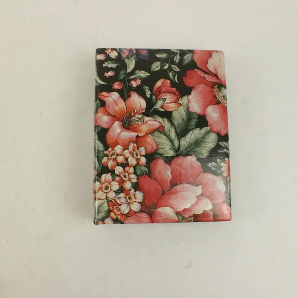Lot of 2 Photo Albums 4x6 Holds 100 Floral Tulip Spiral Spine