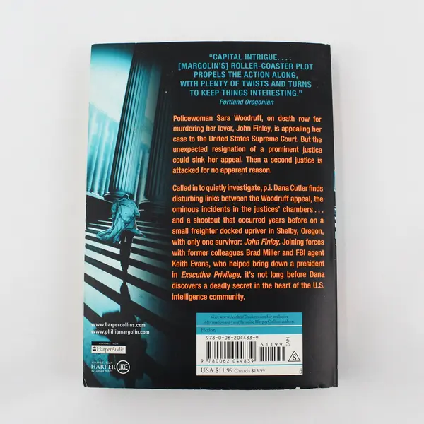 Supreme Justice a Novel by Phillip Margolin 2011 Paperback Good Condition