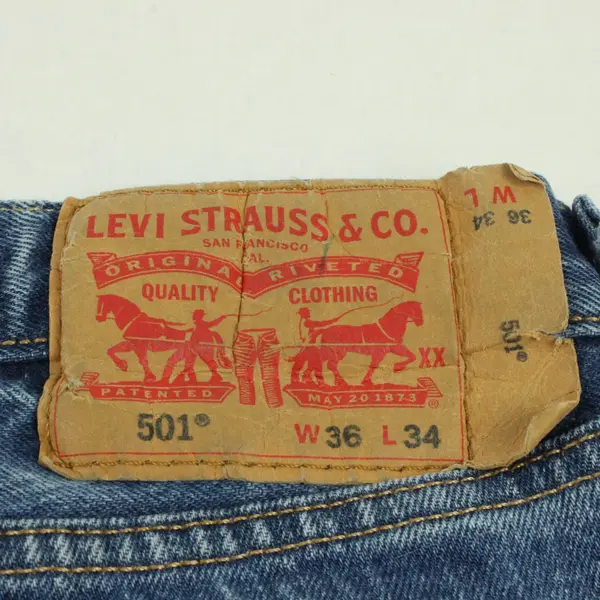 Levi's 501 Men's W36 L34 Blue Straight Leg Button Fly Denim Jeans 31 Inseam