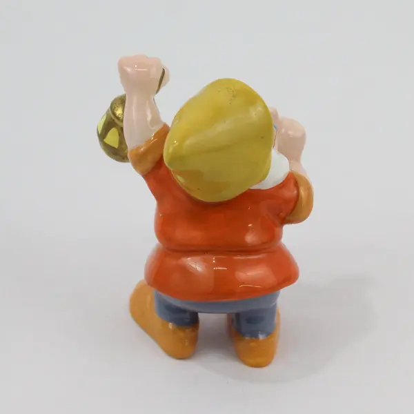 Vintage Schmid Disney Snow White & The Seven Dwarfs Doc W/ Lantern Figurine