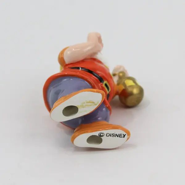 Vintage Schmid Disney Snow White & The Seven Dwarfs Doc W/ Lantern Figurine