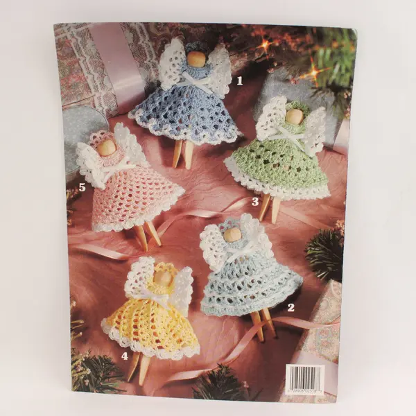 VTG Leisure Arts Christmas Clothespin Angels to Crochet Anne Halliday 2518