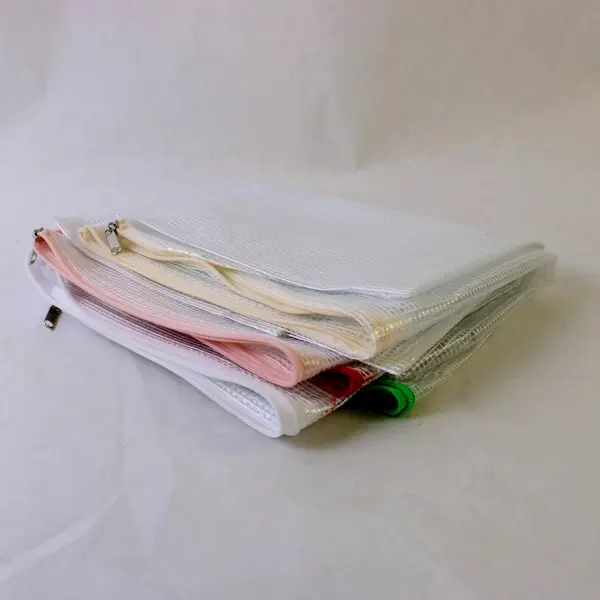 Lot of 6 Mesh Storage Bags with Zippered Tops - 16.8"x12.8" 