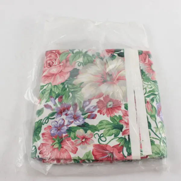 Mary Maxim Floral Pillows No.78378 Fabric & Instructions - 14"sq Makes 2 Pillows