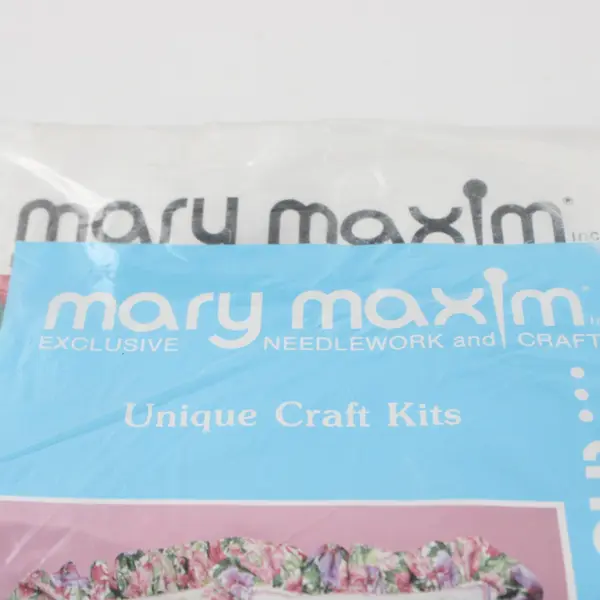 Mary Maxim Floral Pillows No.78378 Fabric & Instructions - 14"sq Makes 2 Pillows