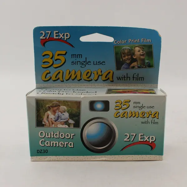 DZ30 27 Exp 35mm Single Use Disposable Camera w/ Film Collectible