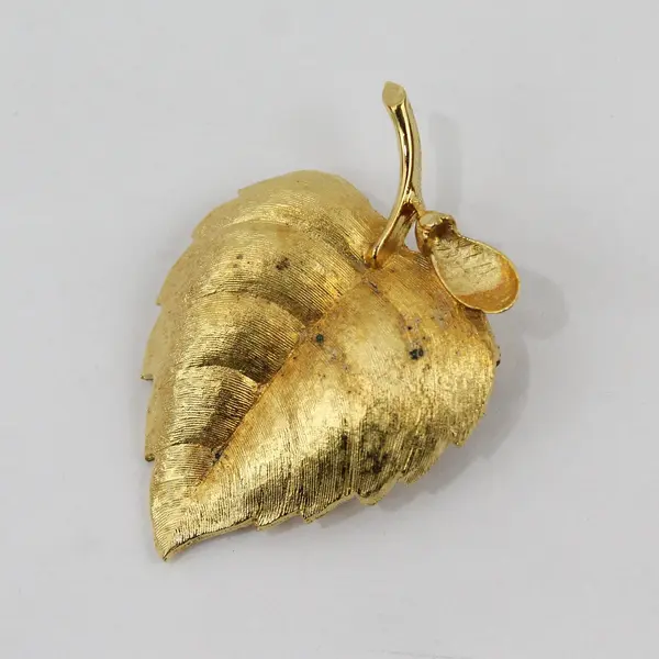 Vintage Avon Gold-Tone Leaf Brooch with Box