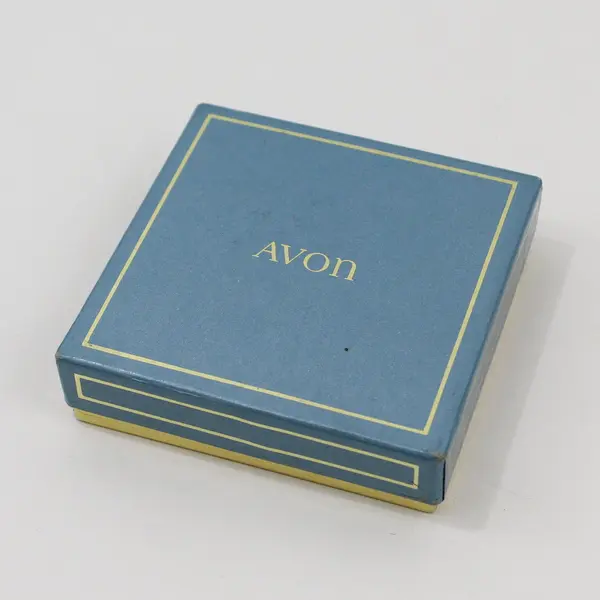 Vintage Avon Gold-Tone Leaf Brooch with Box