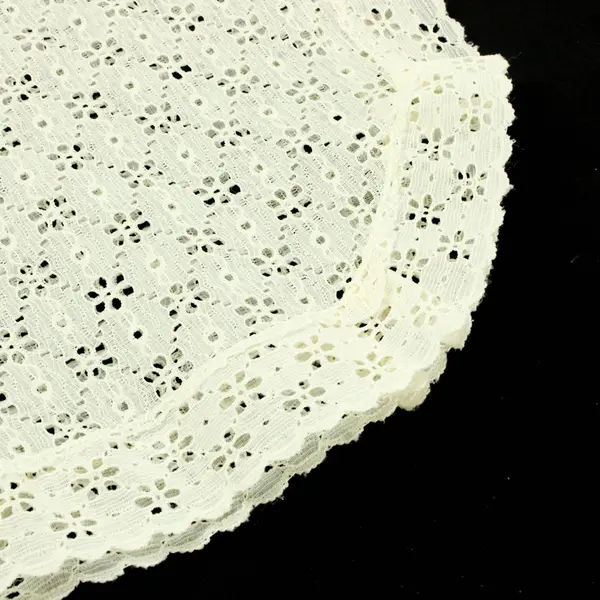 Vintage Style White Lace Table Runner Small Tablecloth 27.5x14 in