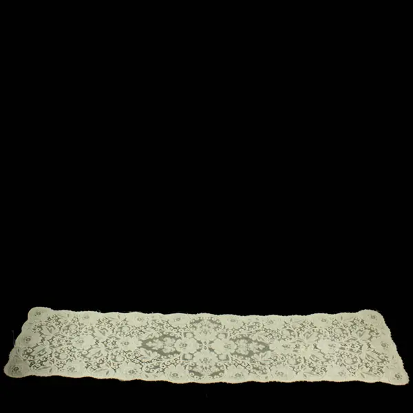Ivory Floral Guipure Lace Botanical Motif Table Runner 56x15 Pre-Owned
