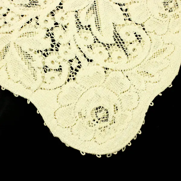 Ivory Floral Guipure Lace Botanical Motif Table Runner 56x15 Pre-Owned