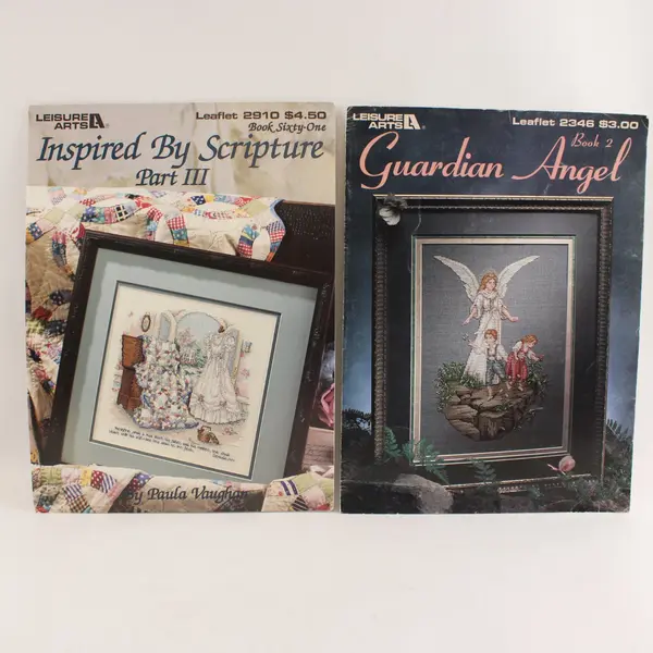 Lot of 2 Vintage Leisure Arts Cross-Stitch Pattern Leaflets 1993 & 1996