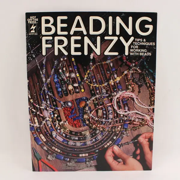 Lot of 2 Vintage Beading Booklets Beading Frenzy Modern Beading Techniques
