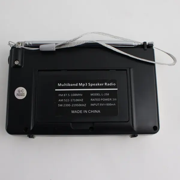 FM/AM/SW Multiband Radio MP3 Speaker New in box, #L-258  