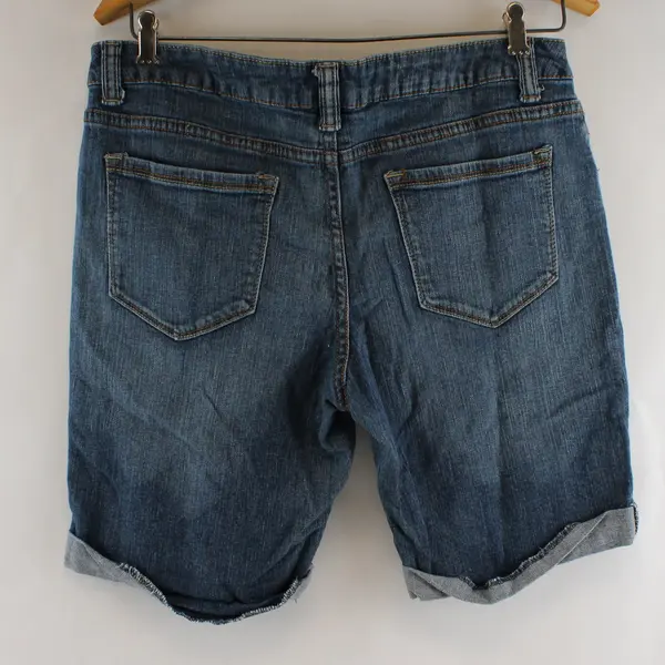 Faded Glory Bermuda Denim Shorts Womens 14 Blue Medium Wash Cuffed