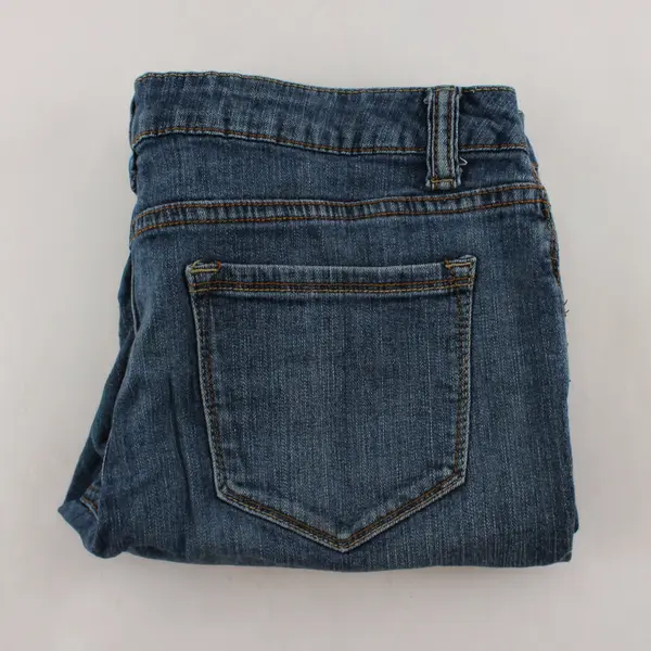 Faded Glory Bermuda Denim Shorts Womens 14 Blue Medium Wash Cuffed