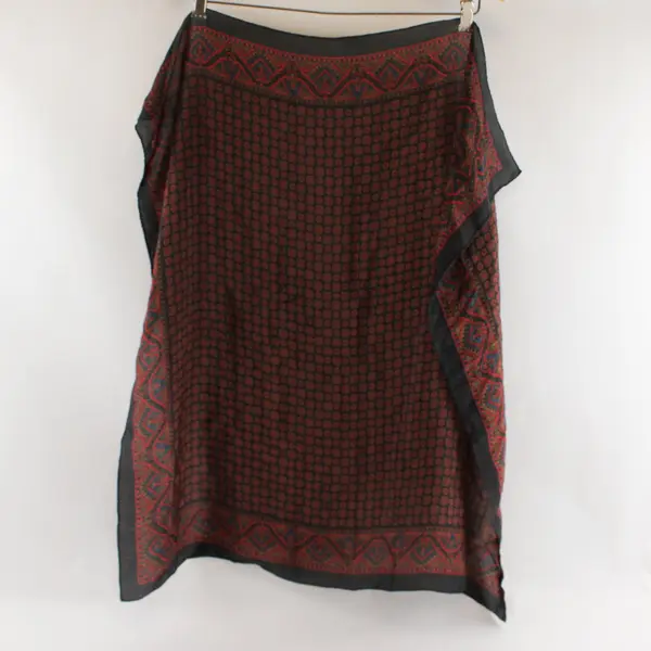 Vintage Club 7 Echo Chiffon Silk Foulard Black Base and Red Geometric Pattern 