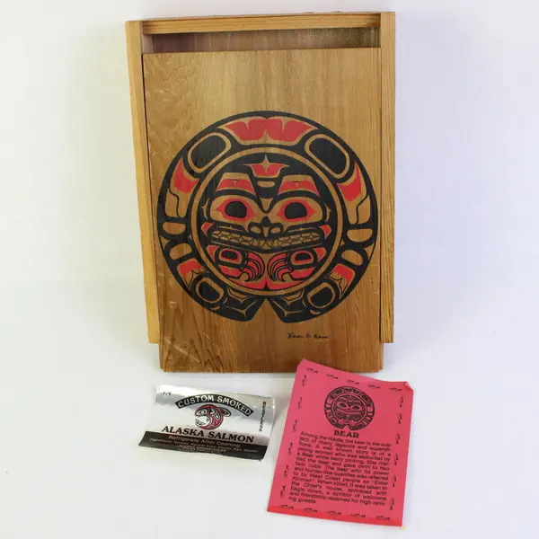 Vintage Handcrafted Northwest Coast Bear Oak Trinket Box