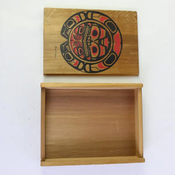 Vintage Handcrafted Northwest Coast Bear Oak Trinket Box