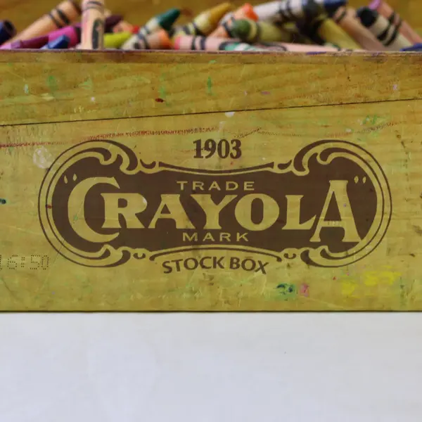 Lot of Crayola Crayons w/ Box 4 lb Assorted Colors