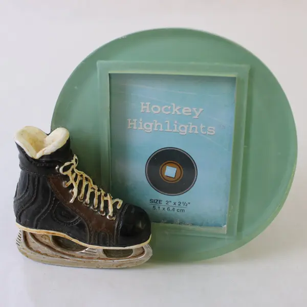Russ Hockey Picture Frame 2x2.5 in & Rubber Stamp 
