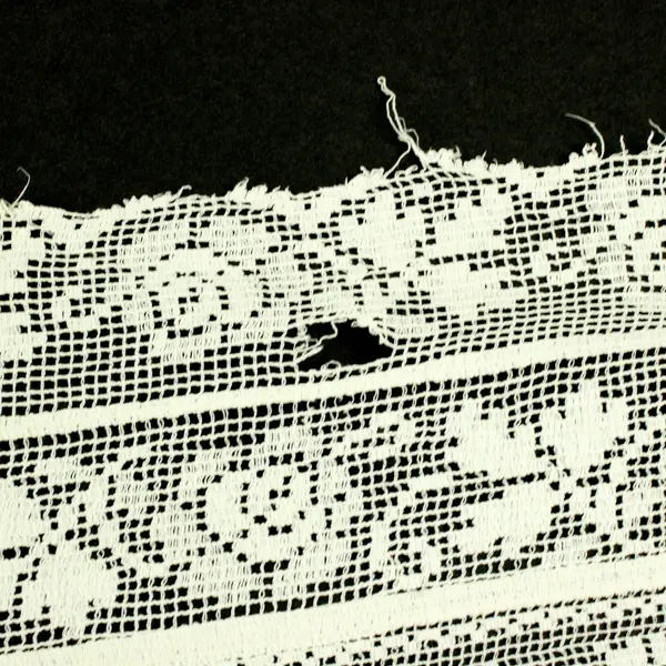 Vintage Hand Crocheted Filet Lace Table Runner Tablecloth 48x17.25