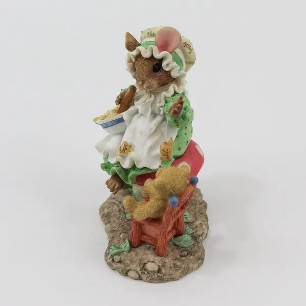 1995 Enesco Priscilla Hillman Mouse Tales Little Miss Muffet Figurine 160660