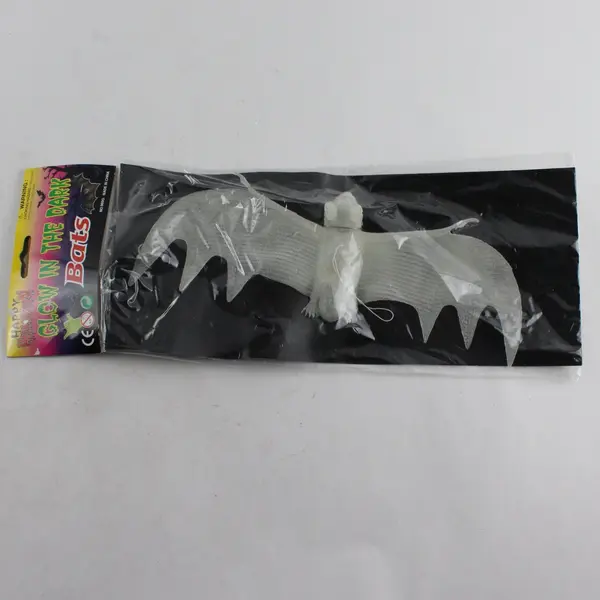 Glow in the Dark Bat Halloween Decoration New in Pack 903G